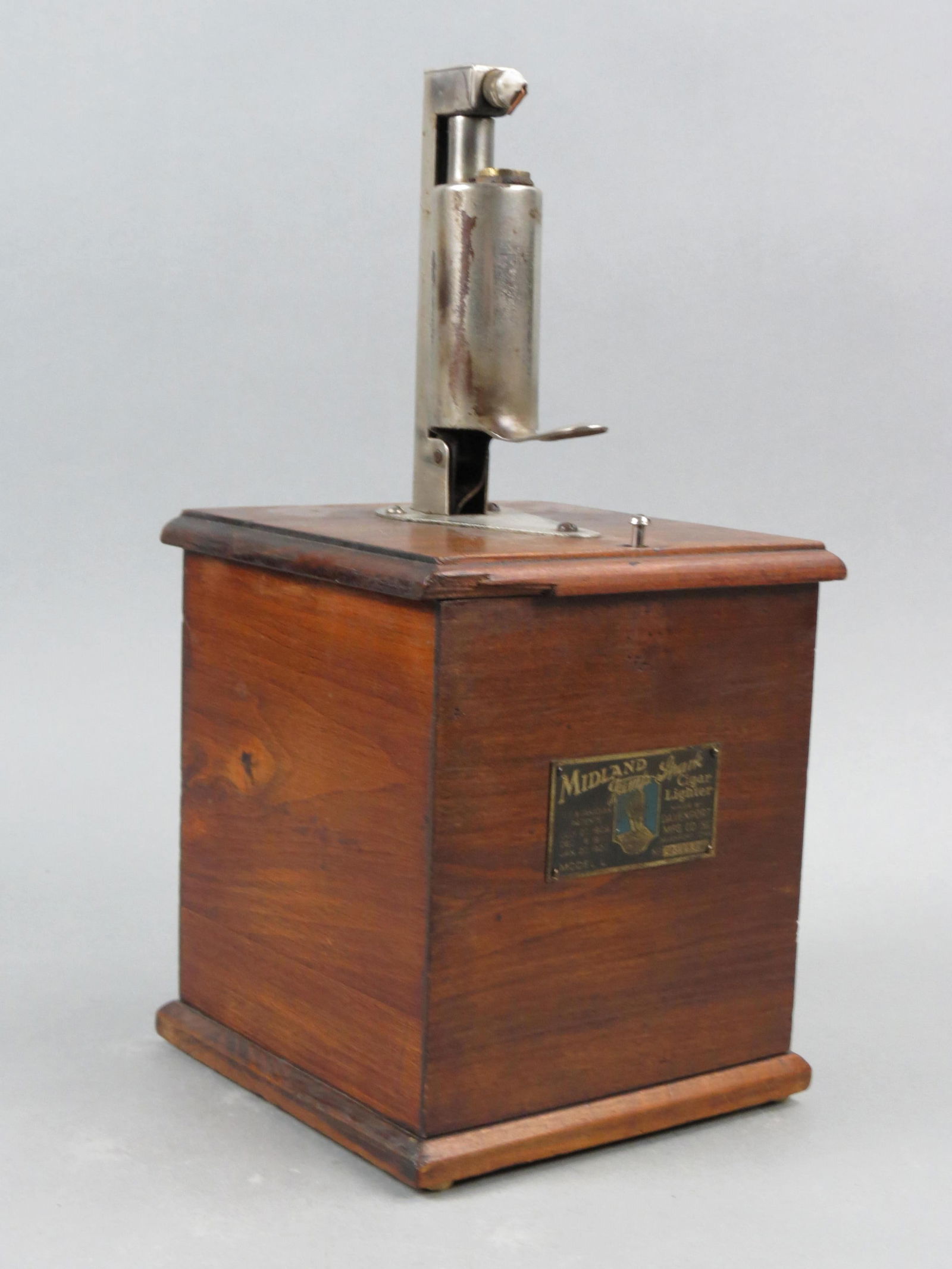 Store Cigar Lighter "Midland Jump Spark", by Davenport Mfg. Co., Inc., counter top model  "L', circa (1 of 8)