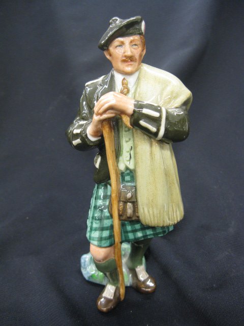 Royal Doulton Porcelain Figurine "The Laird",: HN #2361, 8", excellent.