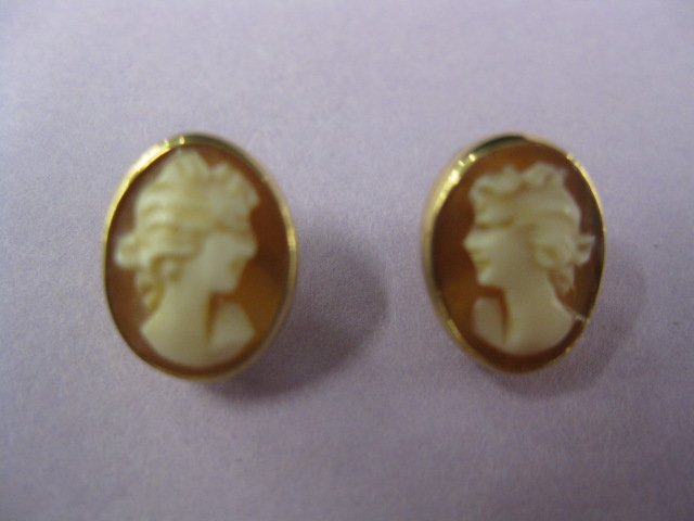 14k Gold Cameo Earrings, carved shell portrait: carved shell portrait of a lady, 8 x 10 mm, pierced style.