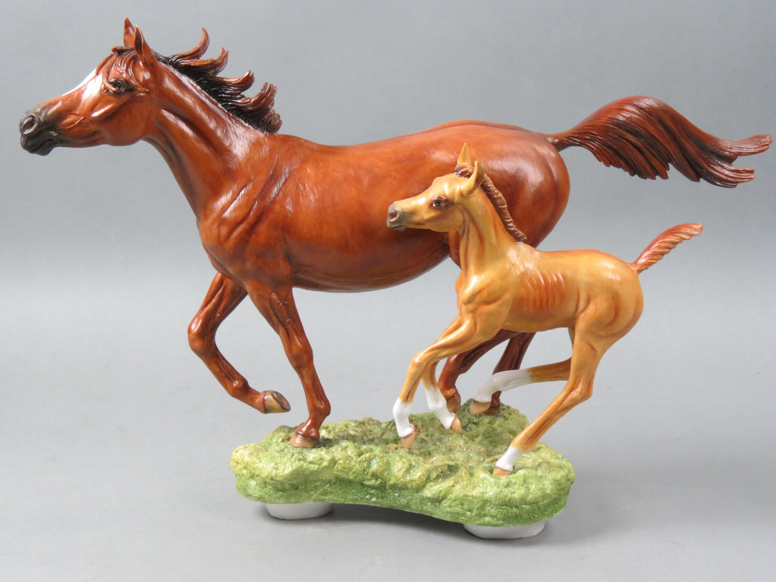 Connoisseur Porcelain Figurine of Mare & Colt,: Flight & fancy #3, English Bone China, 14" tall, 21" long, excellent......NOTE: DUE TO THIS ITEM BEING VERY FRAGILE, AND LARGE SIZE, WE WILL NOT BE SHIPPING THIS ITEM. PICK UP ONLY, AN EXTRA TWO WEEKS