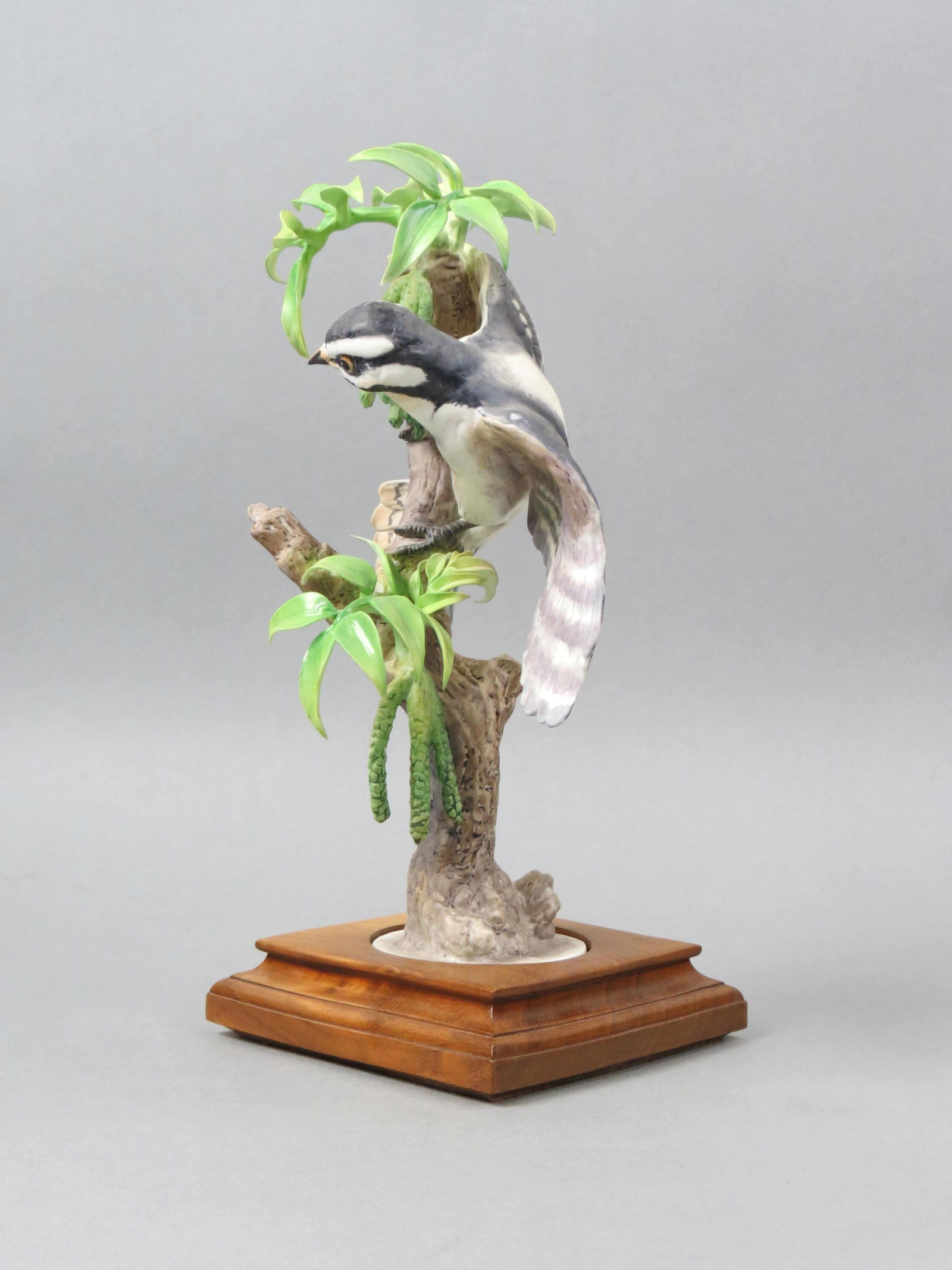 Royal Worcester Dorothy Doughty Bird Figurine, (1 of 5)