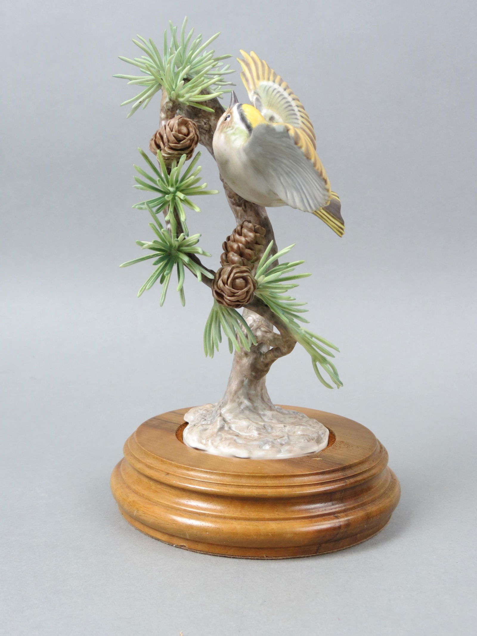 Royal Worcester Dorothy Doughty Bird Figurine, (1 of 6)