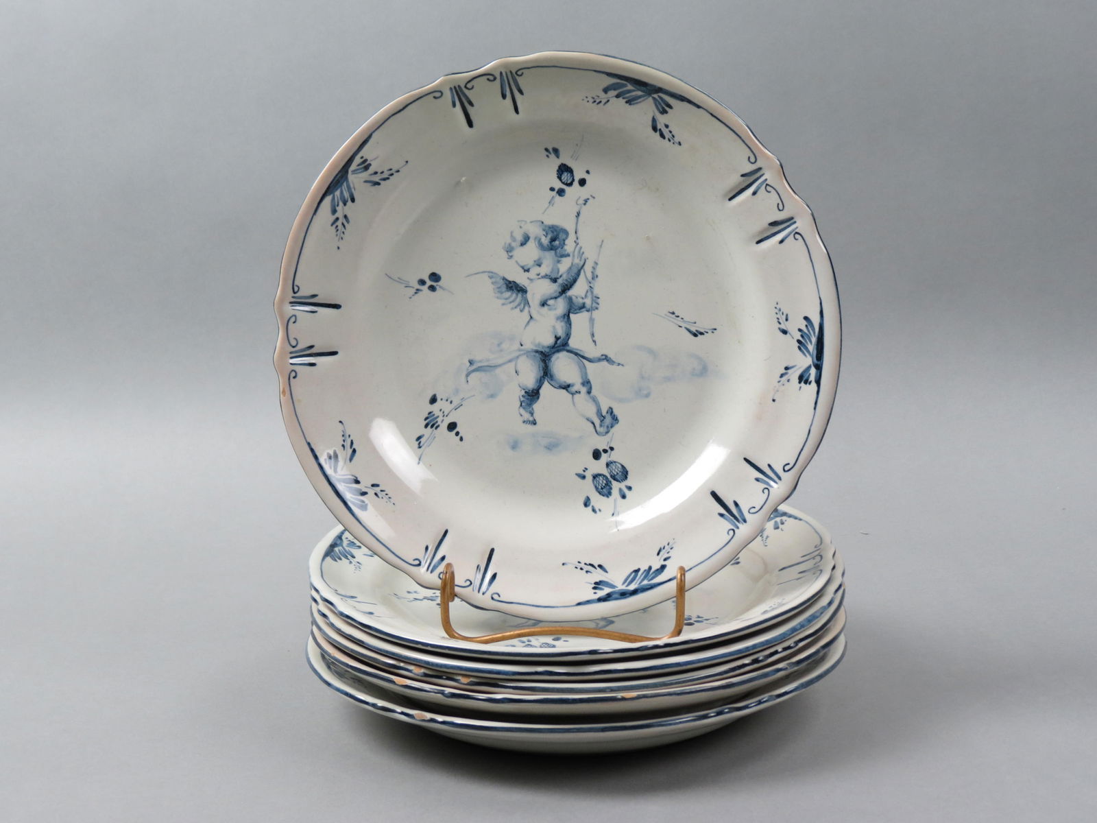 6 Italian Pottery Plates with Cherub Decor, (1 of 2)