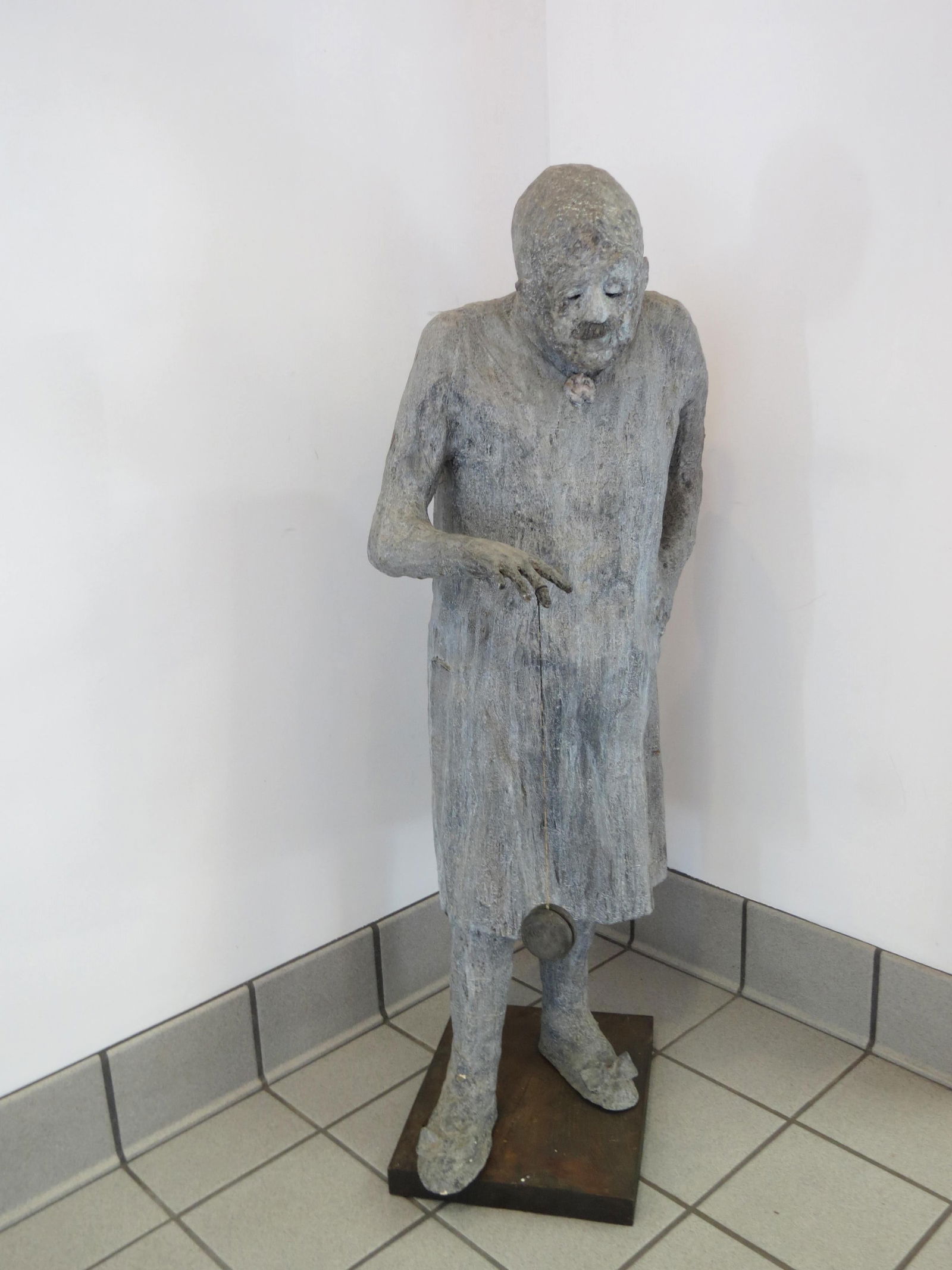 Philip R. Dusenbury Sculpture "Einstein with YoYo" (1 of 5)