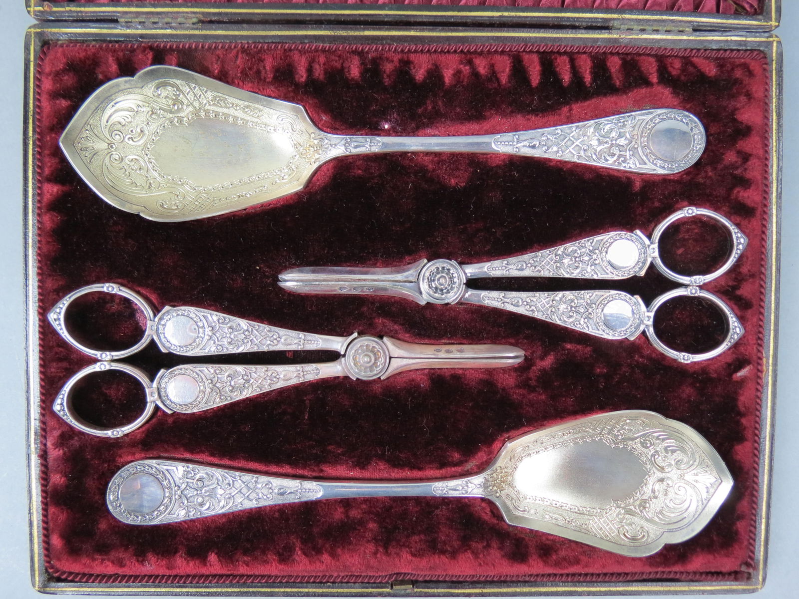 English Silverplate Grape & Berry Serving Set, (1 of 5)
