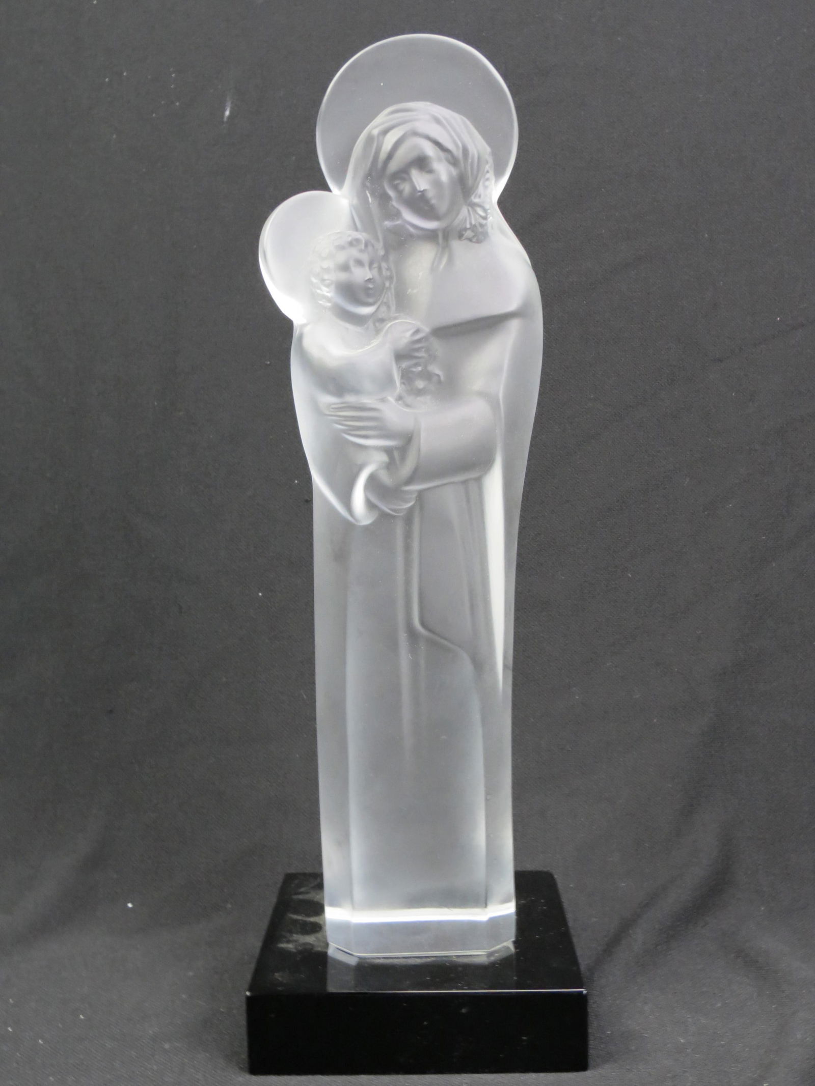 Lalique Crystal Figurine "Madonna & Child" (1 of 5)