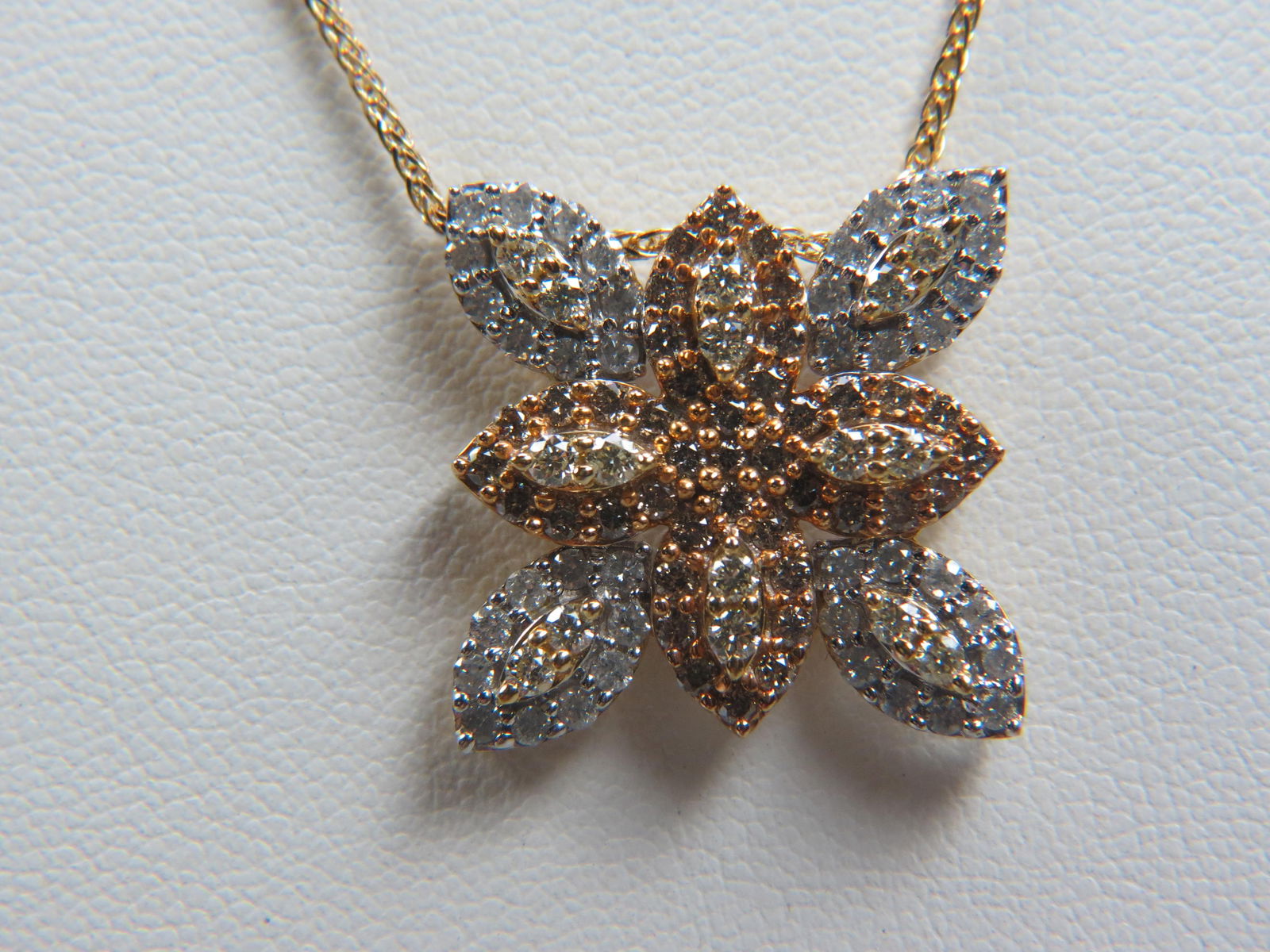 Diamond Pendant & Chain, 96 round diamonds (1 of 6)