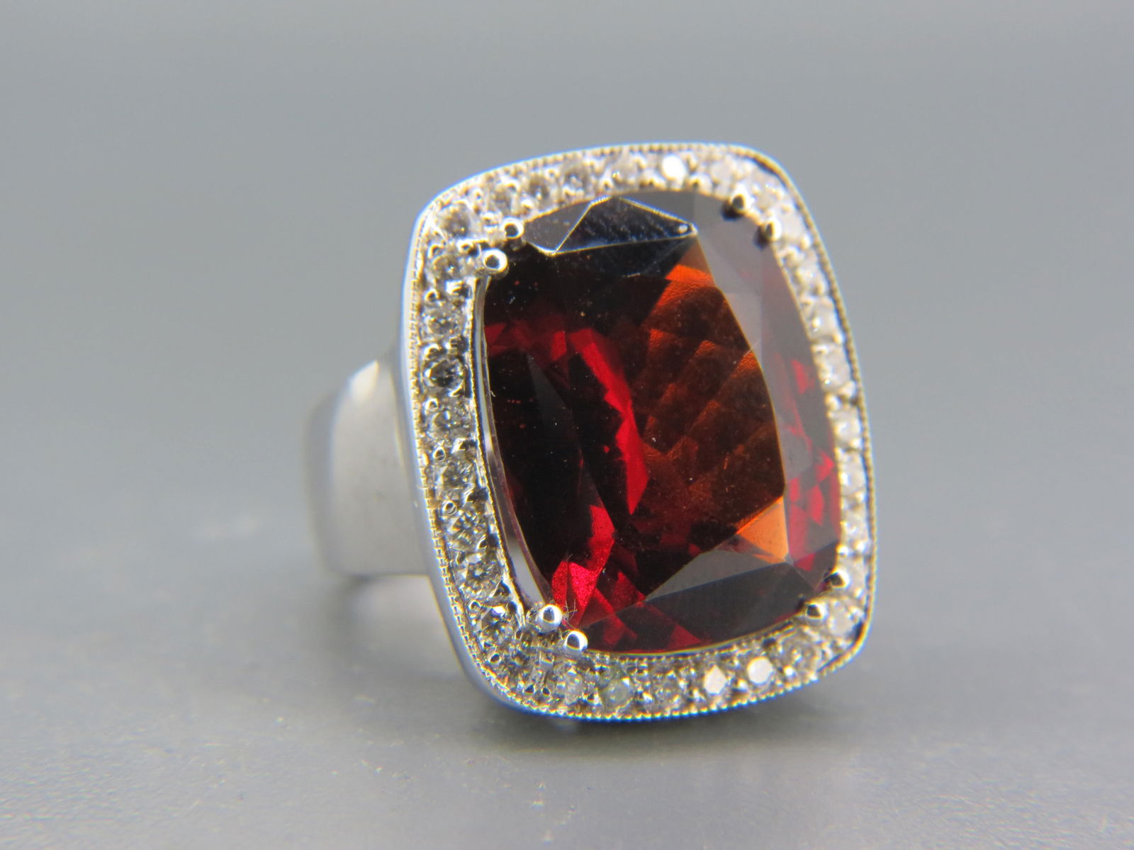 Garnet & Diamond 14K Gold Ring, 25.20 carats (1 of 7)