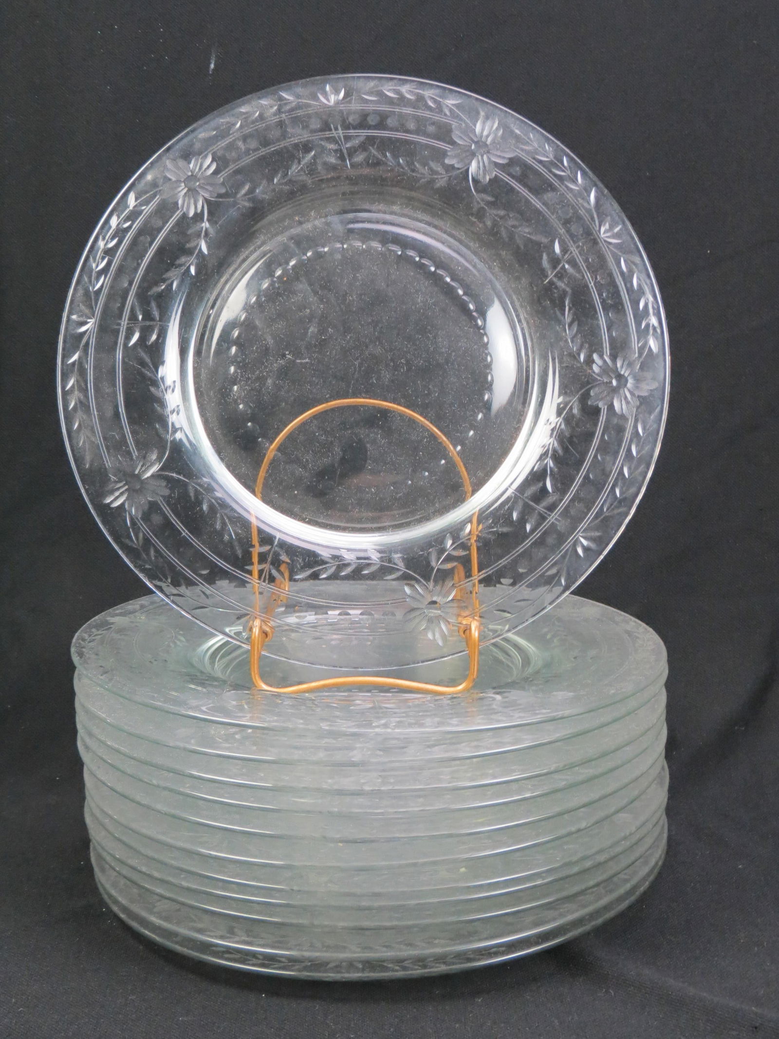 12 Rock Crystal Cut Glass Dinner Plates, (1 of 6)