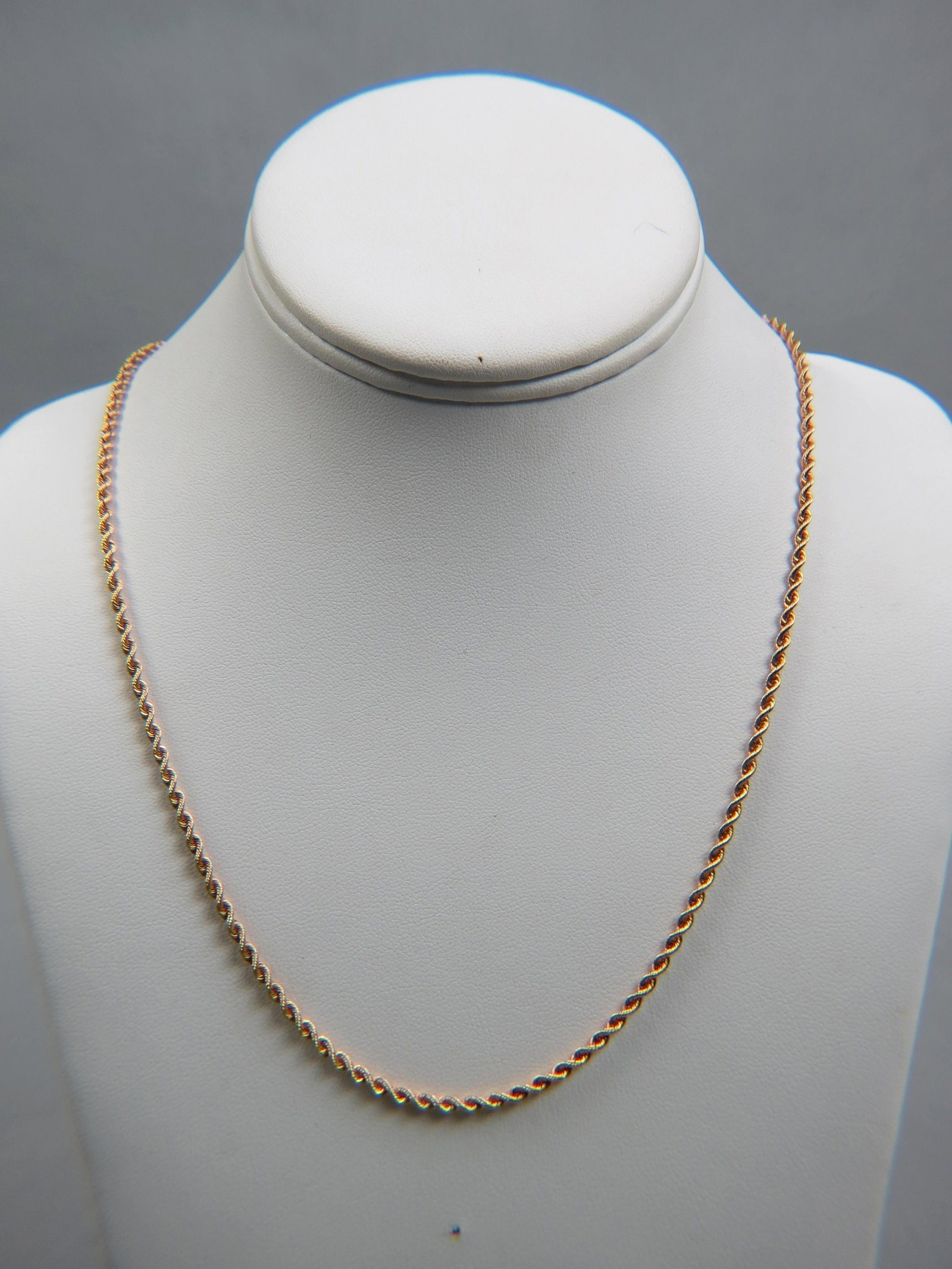 14K Gold Rope Chain,: 24" long, 2.5 mm, 10 grams.