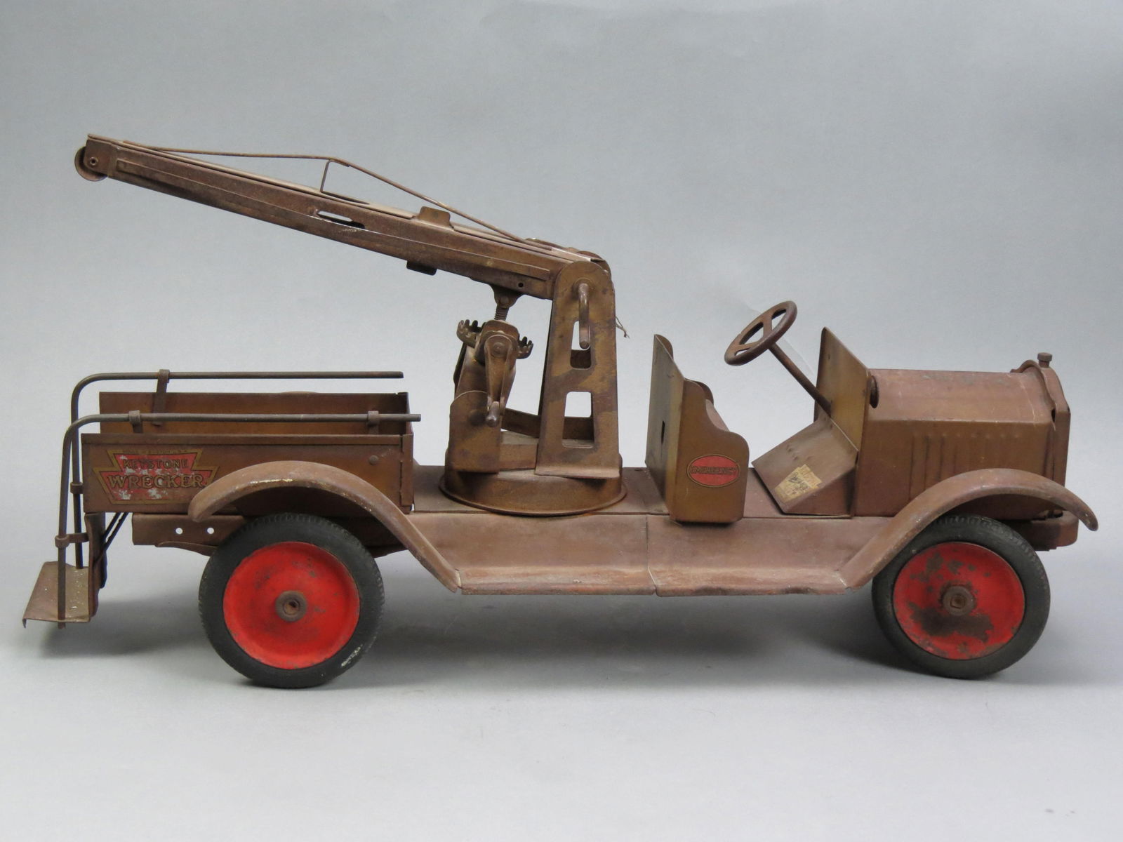 Toy 1920's Packard Wrecker Truck by Keystone, (1 of 9)