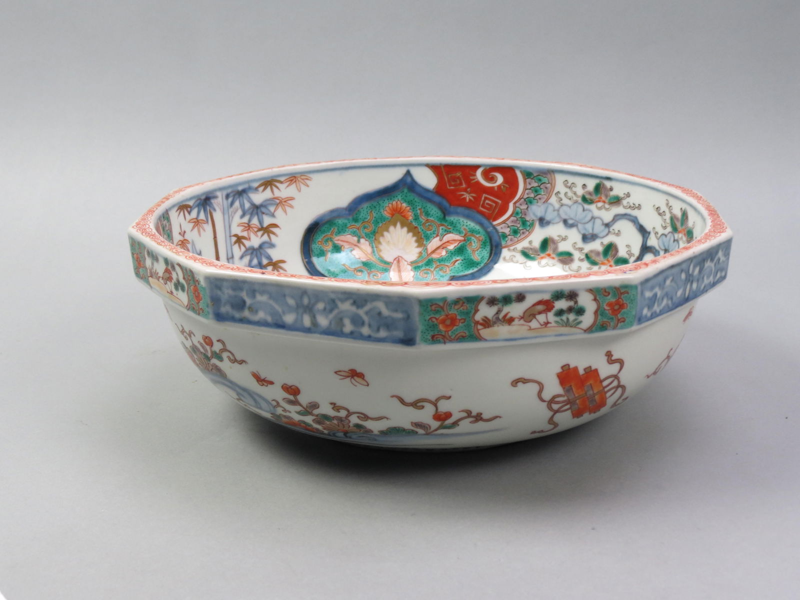 Japanese Imari Porcelain Large Bowl, (1 of 9)