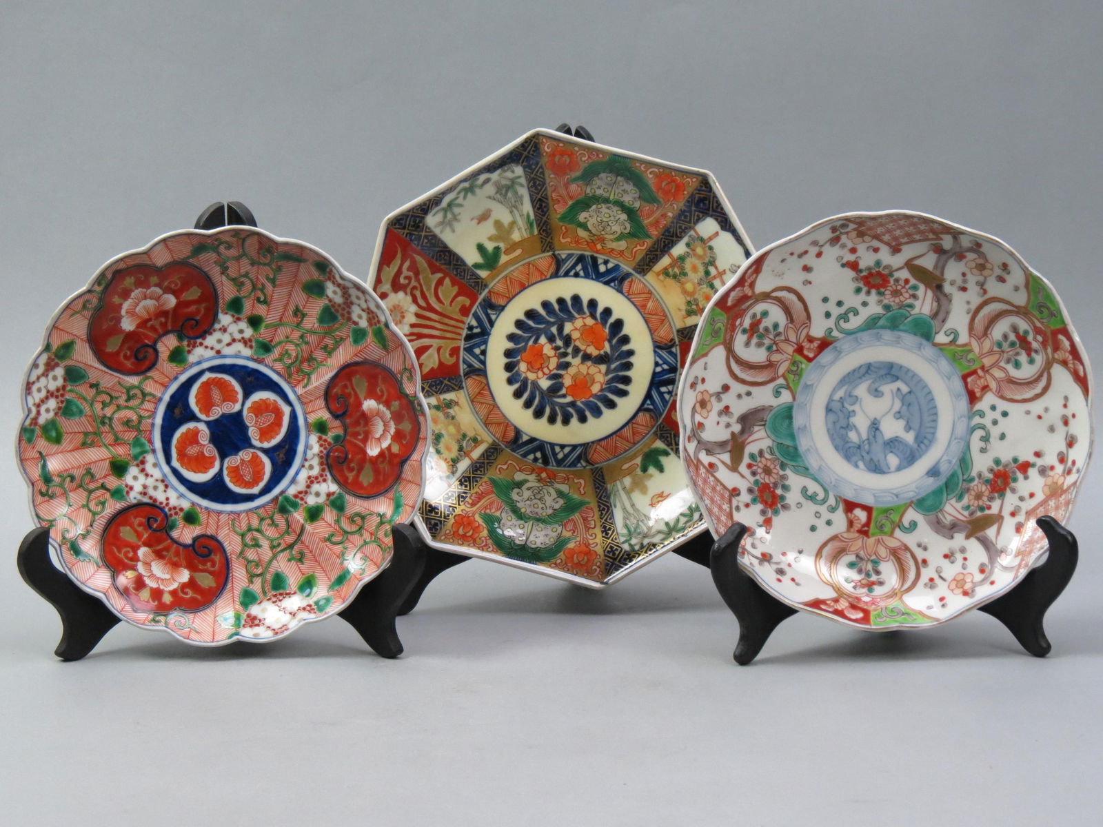 3 Japanese Imari Porcelain Dishes, (1 of 5)