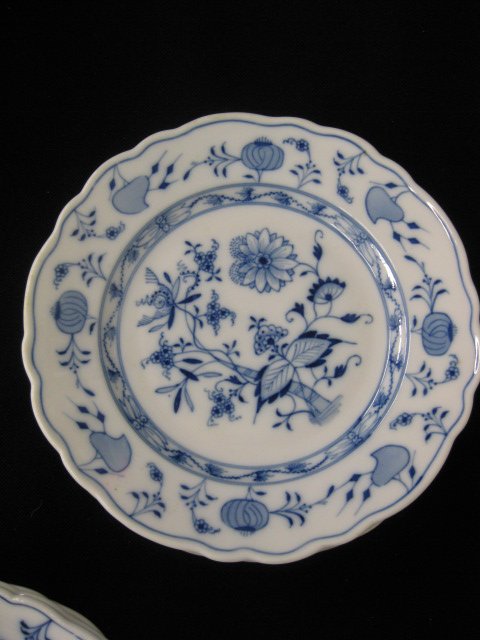 8 Meissen Porcelain "Blue Onion" Luncheon Plates,: 8" diameter, oval mark, excellent....The "onion" pattern was originally named "bulb" pattern.[1] While modeled closely after a pattern first produced by the Chinese the plates and bowls styled in the 