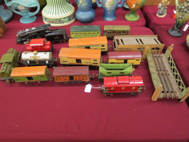 Lionel Train Set,: tin, engine #259-E, "O" gauge, 12 cars including pullman, observation, cattle & more, plus, tin bridges.
