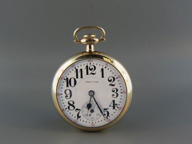 Hamilton Railroad Pocketwatch,: model 992, 21 jewels, fine engraved gold-filled case, 50 mm, currently working.In 1874, General Grant was President of the United States and Conestoga wagons creaked along the Lancaster Turnpike, as c