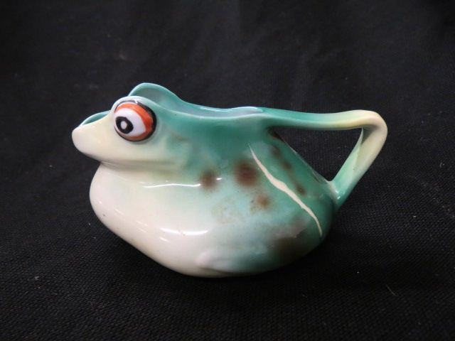Royal Bayreuth Frog Figural Creamer,: 2 3/4", excellent.