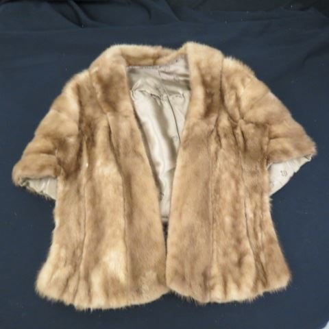 Natural Mink Wrap & Hat.: Natural Mink Wrap & Hat.