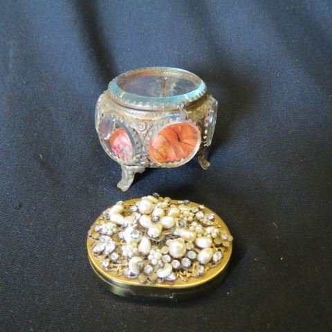 2 Dresser Items;: Miriam Haskell style compact and a medallion style jewelry box (3 1/4").
