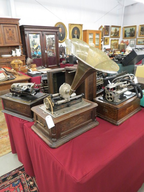 Edison Cylinder Player: Oakcase