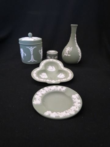 5 pcs. Wedgwood Green Jasperware,: boxes, bud vase & ashtrays, classical figures, all excellent.