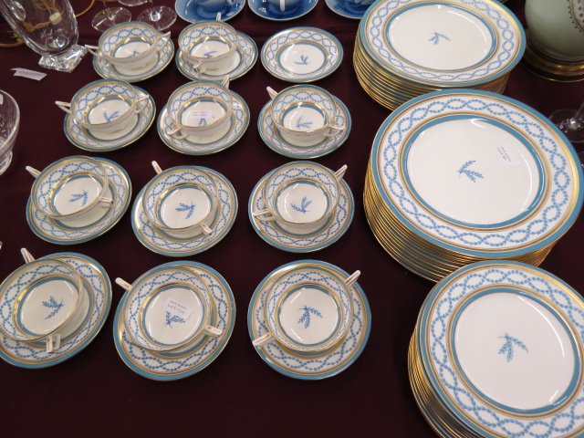59 pcs. Minton "Antoinette" China Dinnerware,: excellent.