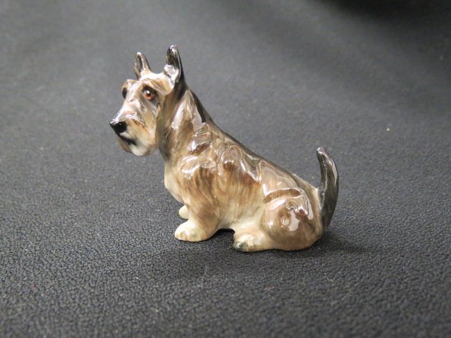 Royal Doulton Figurine of a Scottish Terrier,: seated, K-18, 2", excellent.