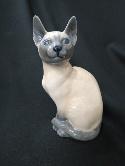 Royal Copenhagen Porcelain Figurine of a Siamese: Cat, seated, #3281, 7.5", excellent.