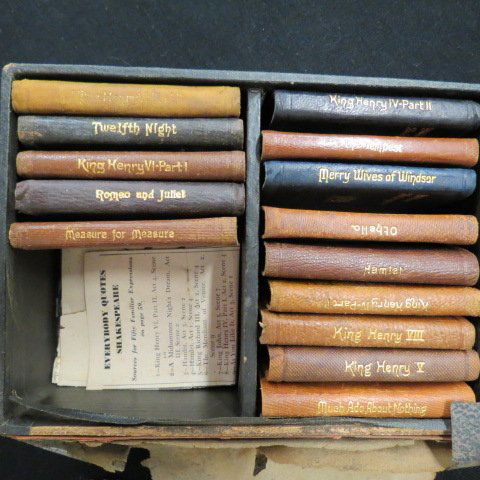 Lot of 14 Miniature Shakespeare Books, (1 of 1)