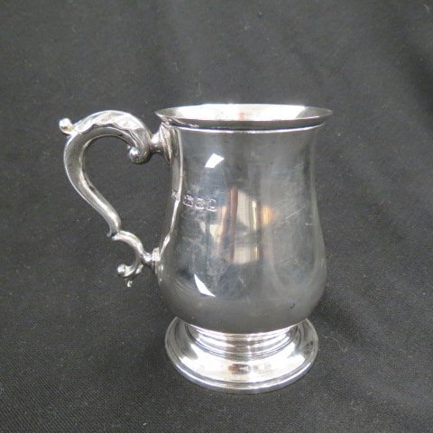 English Sterling Mug,: classical form, 4.25", 1946, 205 grams.