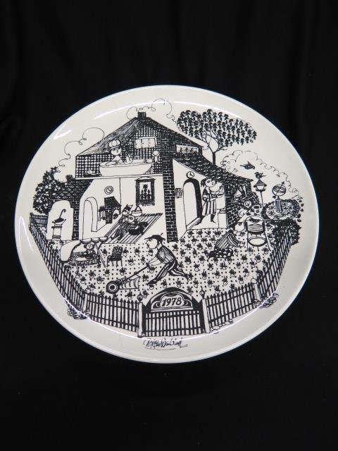 Bjorn Wiinblad Nymolle Ceramic Charger,: special edition, family scene, 13 1/2", modernist, excellent....Bjørn Wiinblad (20 September 1918 - 8 June 2006), was a Danish painter, designer and artist in ceramics, silver, bronze, textiles, and 