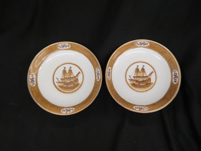 Pair of Chinese Export Porcelain Dishes, (1 of 3)