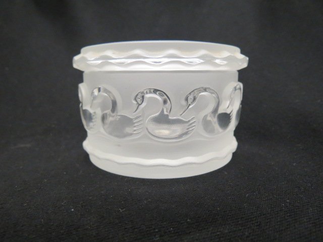 Lalique Crystal Dresser Box, (1 of 4)
