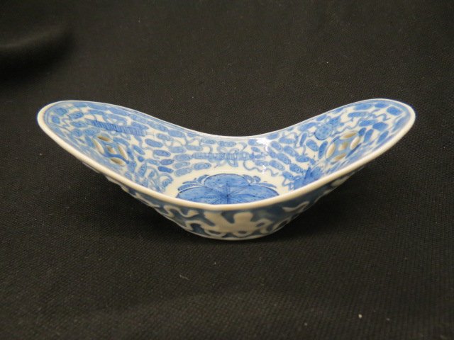 Chinese Porcelain Blue & White Dish, Ming Dynasty, (1 of 4)