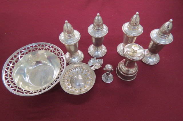 Sterling Lot;: 4 salt & peppers (weighted), English pepper mill, small bowl plus a silverplate wine taster & figure of Atlas.