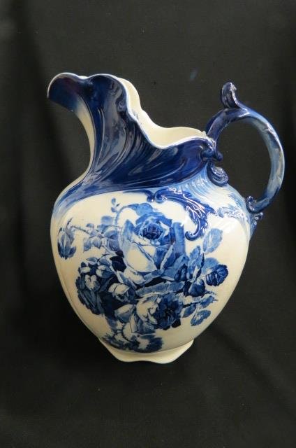 Royal Doulton Flo Blue Pottery Pitcher (1 of 6)