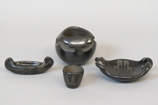 4 pcs. Santa Clara Type Indian Pottery, (1 of 6)