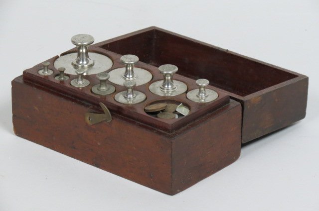 Boxed Set of 19th Century Weights, (1 of 2)
