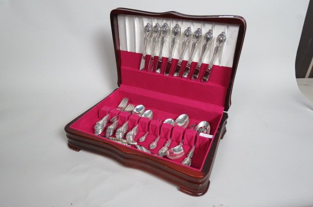 54 pc. Onieda "Botticelli" Sterling Flatware (1 of 6)