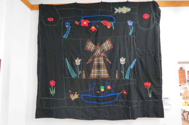 Folk Art Style Applique Quilt, (1 of 5)