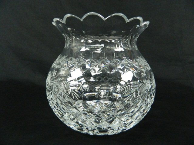 Waterford Crystal Bouquet Pineapple 8" Vase: Beautiful Waterford crystal bouquet vase in excellent condition with no cracks or chips. It is 8.0"H X 7"W. It has a scalloped lip with a Waterford acid etched signature on bottom.
