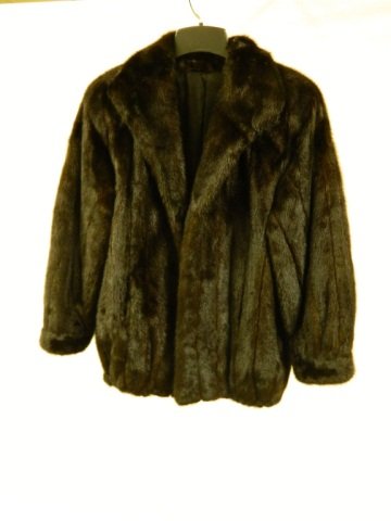 Short Dark Brown & Black Mink Fur Coat: Beautiful Black Fur Coat, clean and in great condition. Length: 28" Arm: 30" Back Width: 20" Bust: 22"