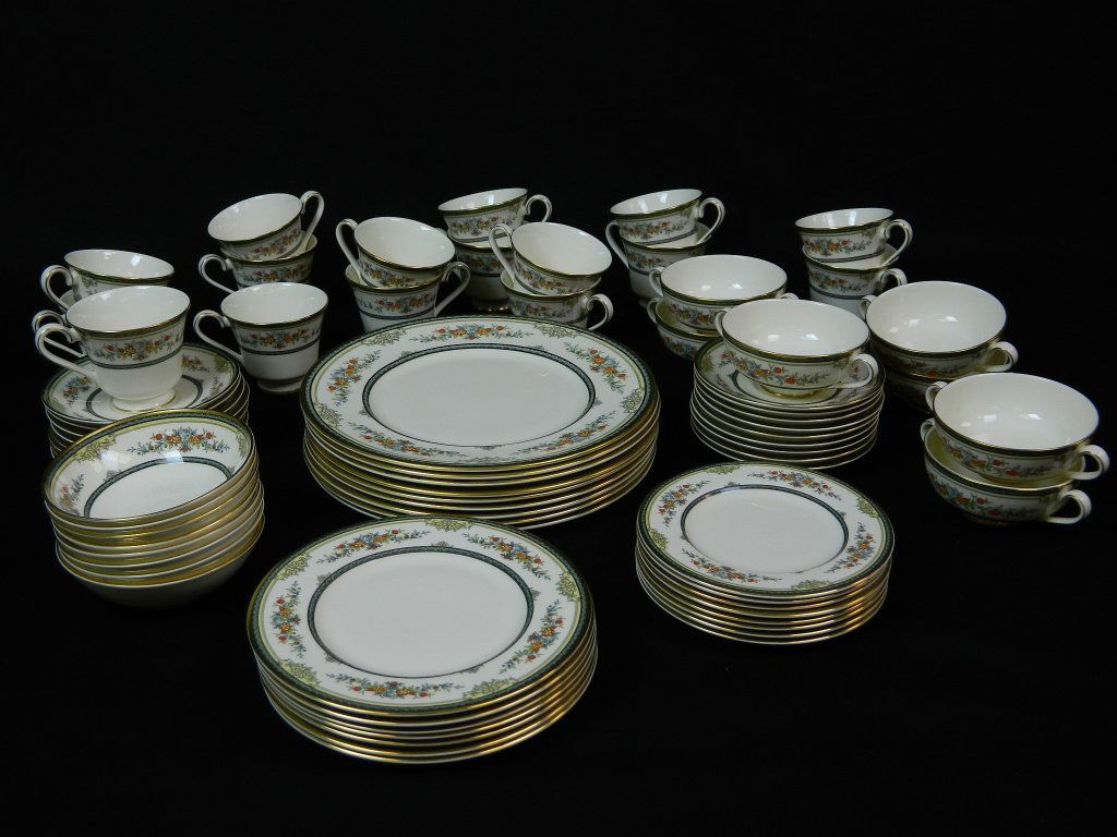 Stanwood Minton English Fine Bone China 72 pieces Mar 09, 2013 Bid