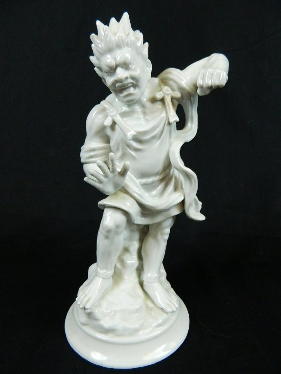 Vtg. Japanese Fitz & Floyd God of Fire Sculpture: Up for auction is a vintage Fitz and Floyd ceramic statue. It is the Japanese God of Fire and it is in great condition! The bottom reads Fitz and Floyd, Inc. MCMLXXVI. It stands about 11 1/2 inches ta