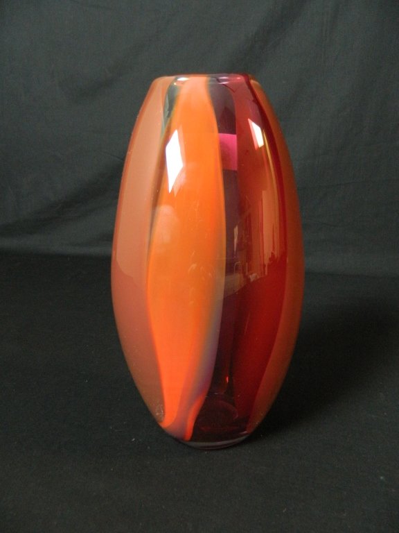 Hokanson Dix Glass, Silk Chiffon Vase Red & Orange: Hokanson Dix Glass, Silk Chiffon Vase. Red and Orange Ribbons. Artist signed and dated on base. Very Unique Item. Dimensions: 10”H x 5.5”W x 3.5”D.