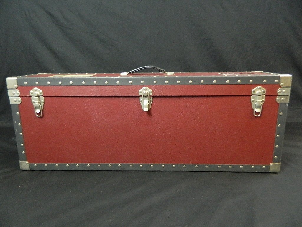 Mole-Richardson Type 40878 Molequartz Light Case: Mole Richardson Co. Type 40878 maroon and black light carrying case. This case is for a Molequartz mickey-mole Light Kit. the case measures 37 1/2" long 14" tall and 9 3/4". The foam padding from the 