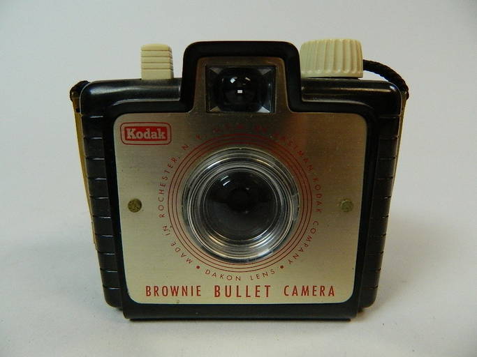 Vintage Kodak Brownie Bullet Camera W/ Dakon Lens