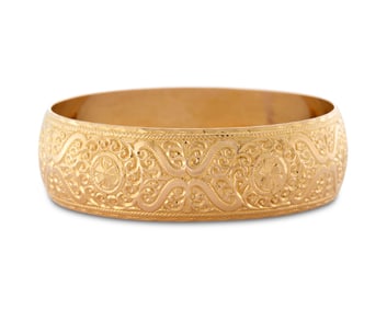 18K Gold Bangle Bracelet