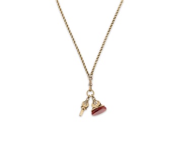 10K Gold and Carnelian Pendant Necklace