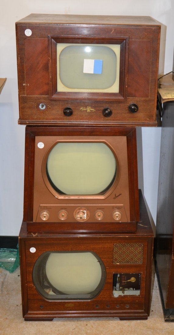 THREE TABLE TOP TELEVISIONS, Teleking, Spartan and Du M: THREE TABLE TOP TELEVISIONS, Teleking, Spartan and Du Mont, makers